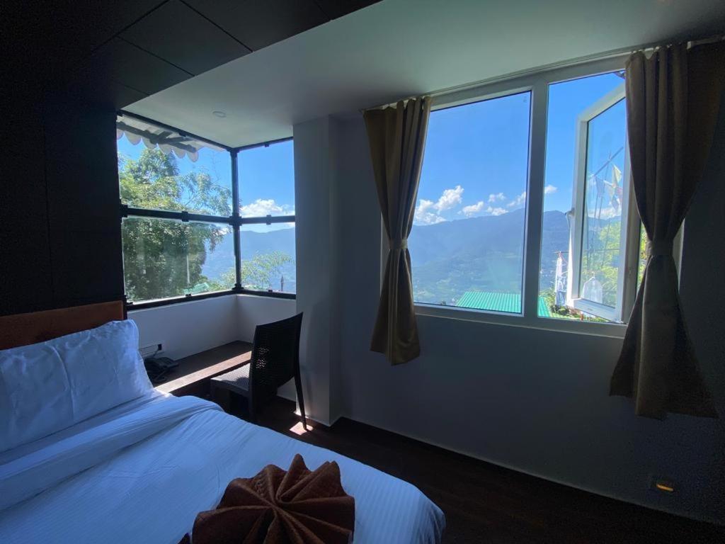 9 Atop Hotel Gangtok Exteriör bild