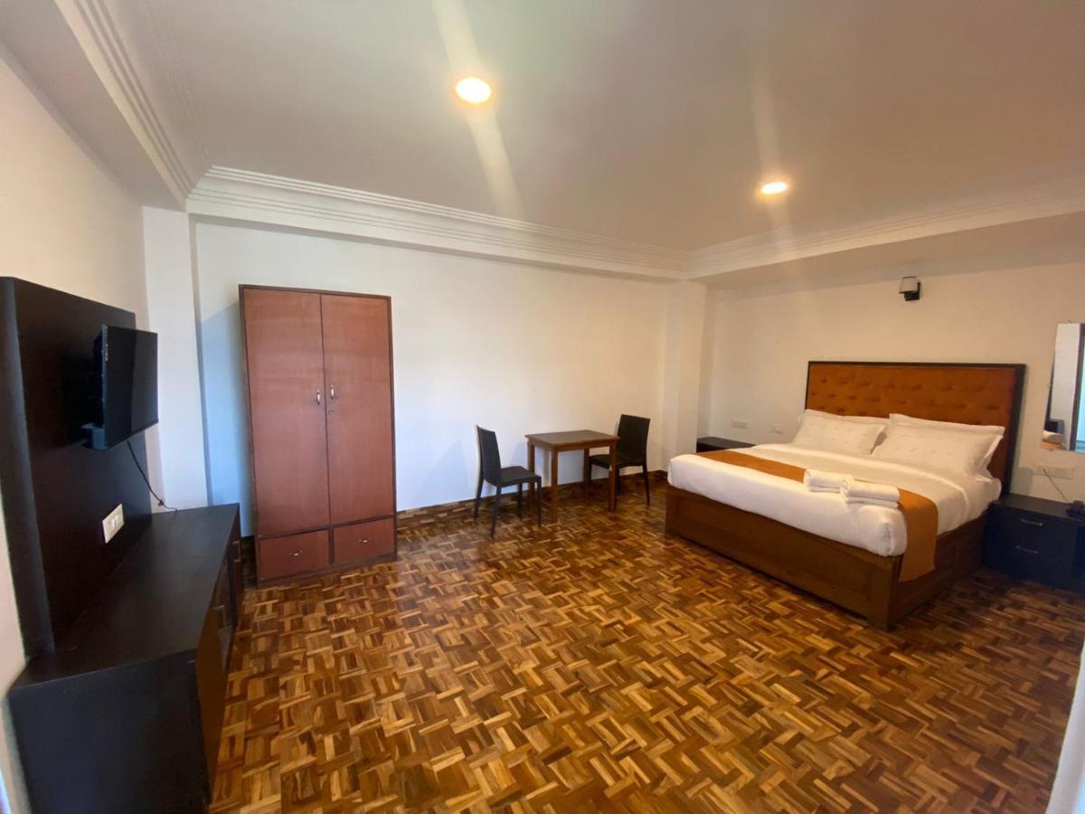 9 Atop Hotel Gangtok Exteriör bild